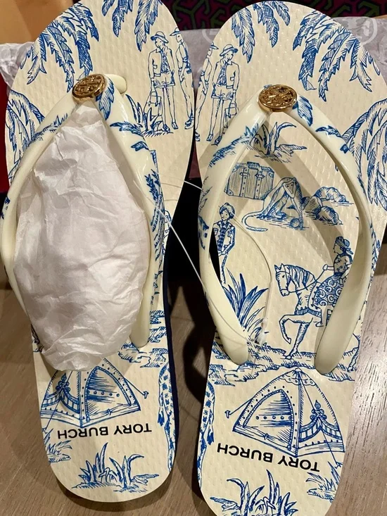 Tory Burch Cream & Blue Printed Flip Flops - size 5 (NWT) - Picture 3 of 4